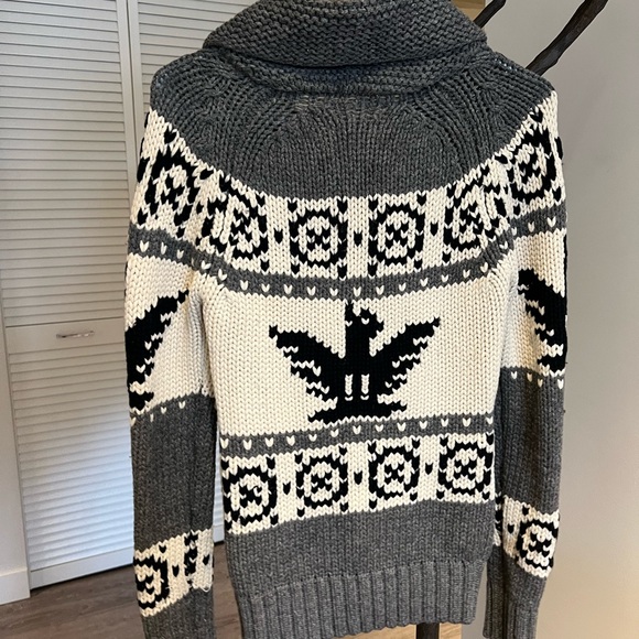 Aritzia wool sweater - Picture 4 of 5